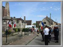 Défilé des Sapeurs-Pompiers de Maligny lors de la Cérémonie commémorative du 8 mai