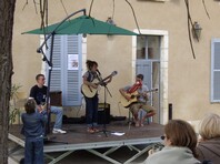 Concert du 21 juin 2009 à Maligny offert par le groupe DASILY.